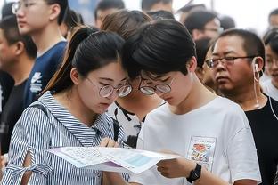 明日圣诞大战雄鹿对阵尼克斯 字母哥小概率缺席